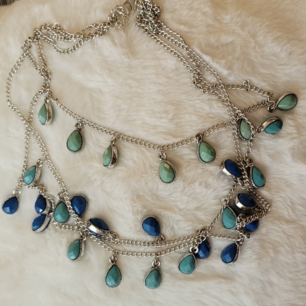 Premier Designs necklace - Picture 2 of 2